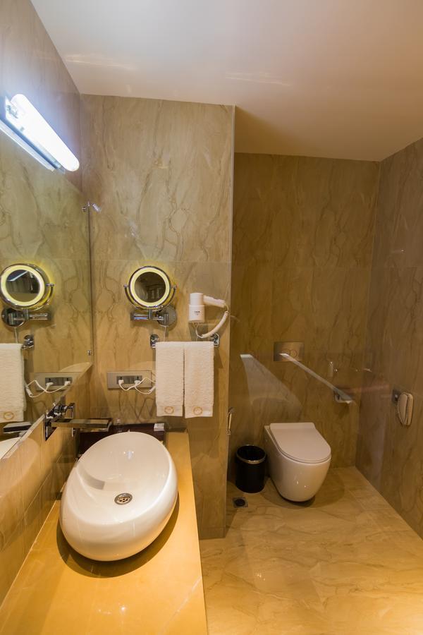 Amara Gateway Hotel Moradabad Exterior foto
