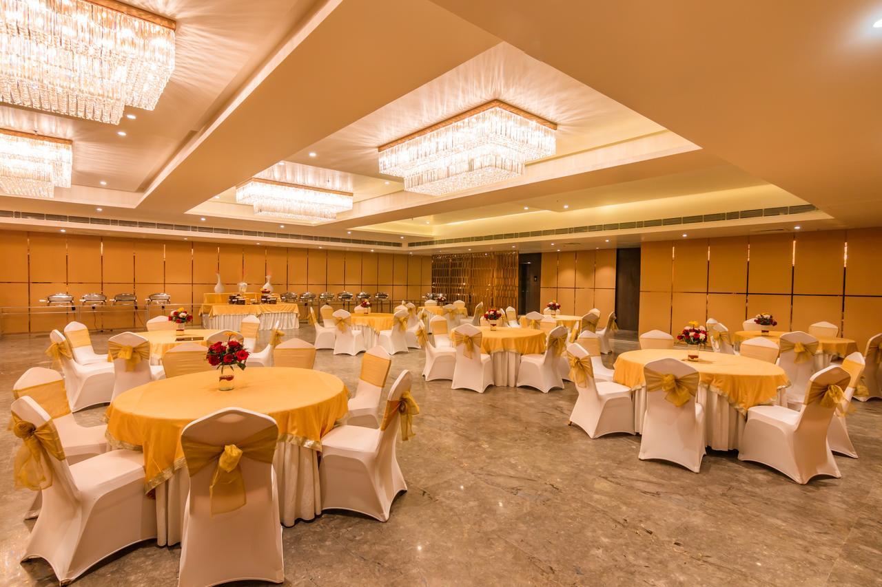 Amara Gateway Hotel Moradabad Exterior foto