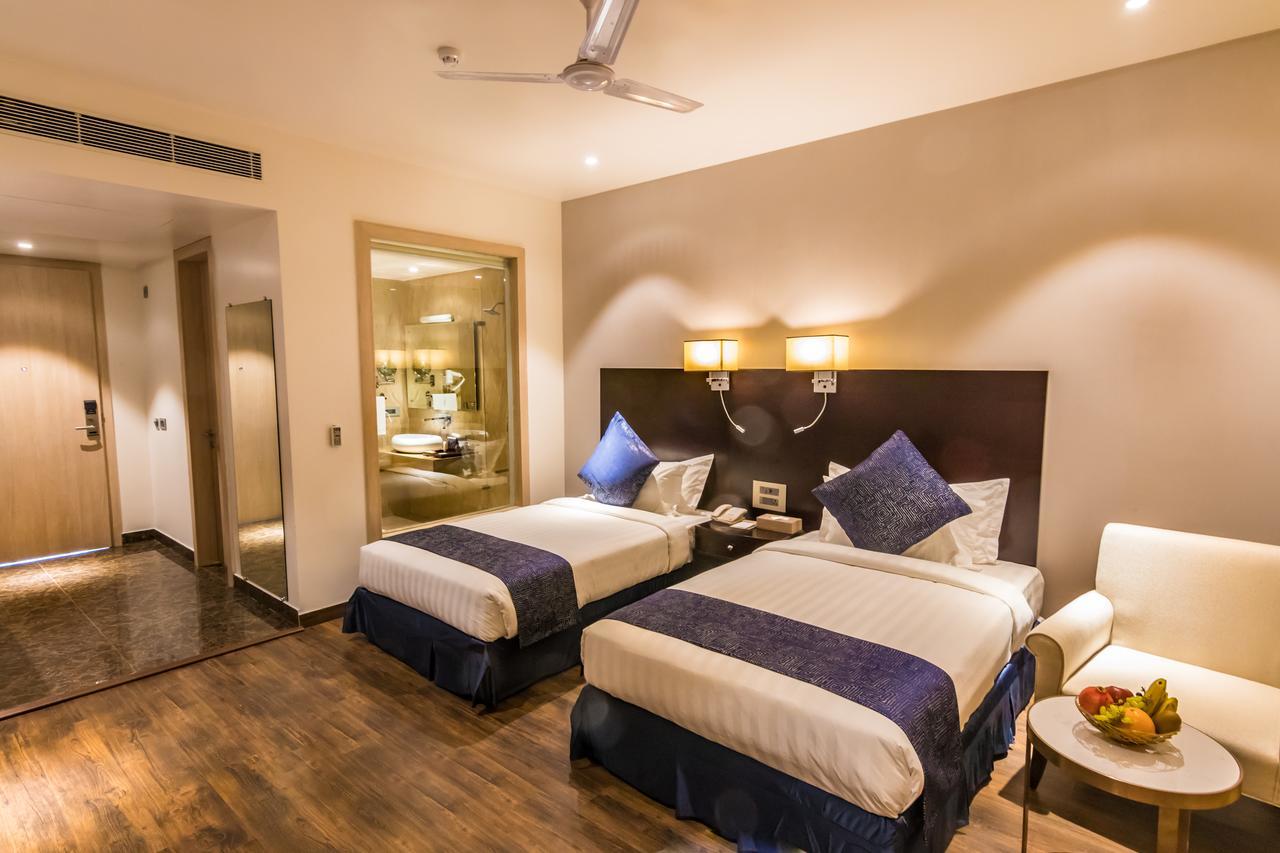 Amara Gateway Hotel Moradabad Exterior foto